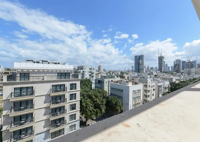 2Bd And 2 Bath Duplex On The Hilton Beach With A Shelter