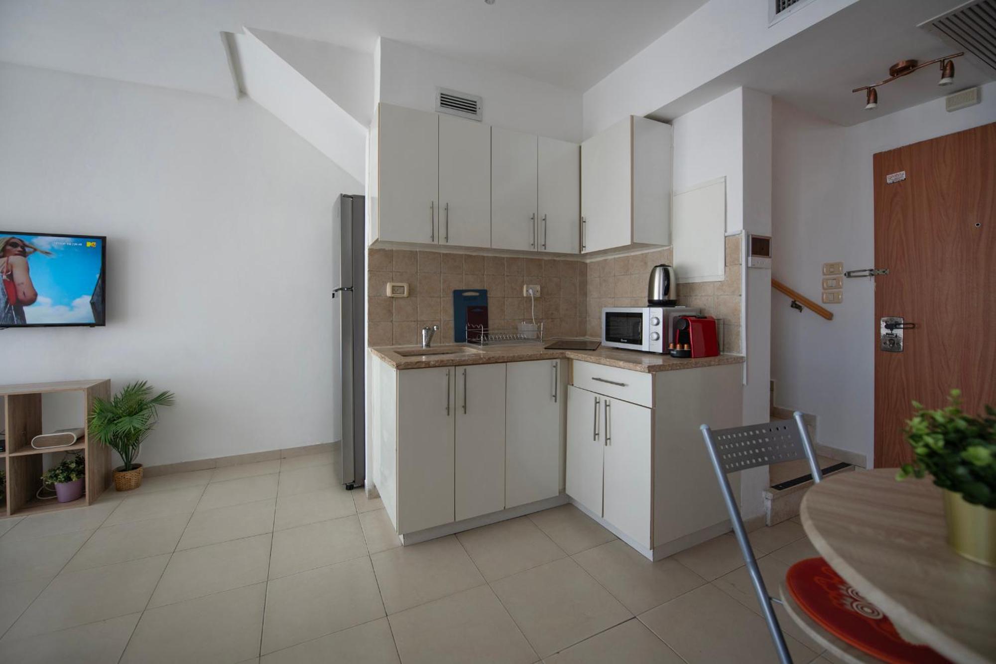 דירה 2bd And 2 Bath Duplex On The Hilton With A Shelter *